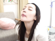 [LULU-237] 「口だけならいいよ...」性欲旺盛なデカチンの甥っ子にお願いされ仕方なく13発おしゃぶりごっくんする元ヤリマンの若硬ち○ぽ大好きな叔母さん 美咲かんな - 2of5