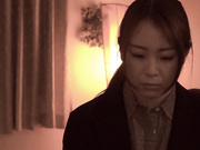 [HOKS-173] 借金妻 旦那にバレたら身の破滅 - 2of5