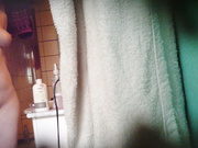 精品推薦 出租屋窗戶邊偷拍奶子非常大皮膚白白嫩嫩的少婦沐浴更衣 貌似還是個白虎 1080P高清原版