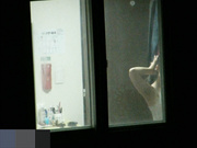 某小區出租屋拍攝到的妙齡女子更衣 苗條身材堅挺美乳絕對誘惑十足 1080P原版高清 (1)