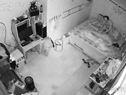 居家攝像頭黑客破解拍攝到的小夫妻啪啪過性生活 先用震動棒挑逗再嘗試各種體位 爽飛了 720P原版高清