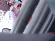 主題酒店新臺圓床房拍攝到的猥瑣領導大叔和身材不錯的漂亮女秘書開房偷情 主動配合各種體位表情淫蕩 露臉高清