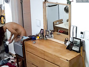 居家攝像頭黑客破解拍攝到的皮膚白皙巨乳少婦洗完澡後裸體吹頭發穿衣 看得讓人欲火焚身 720P高清原版