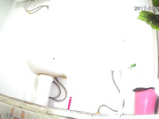 未流出过的小旅馆卫生间高清偷拍（第二十八部）