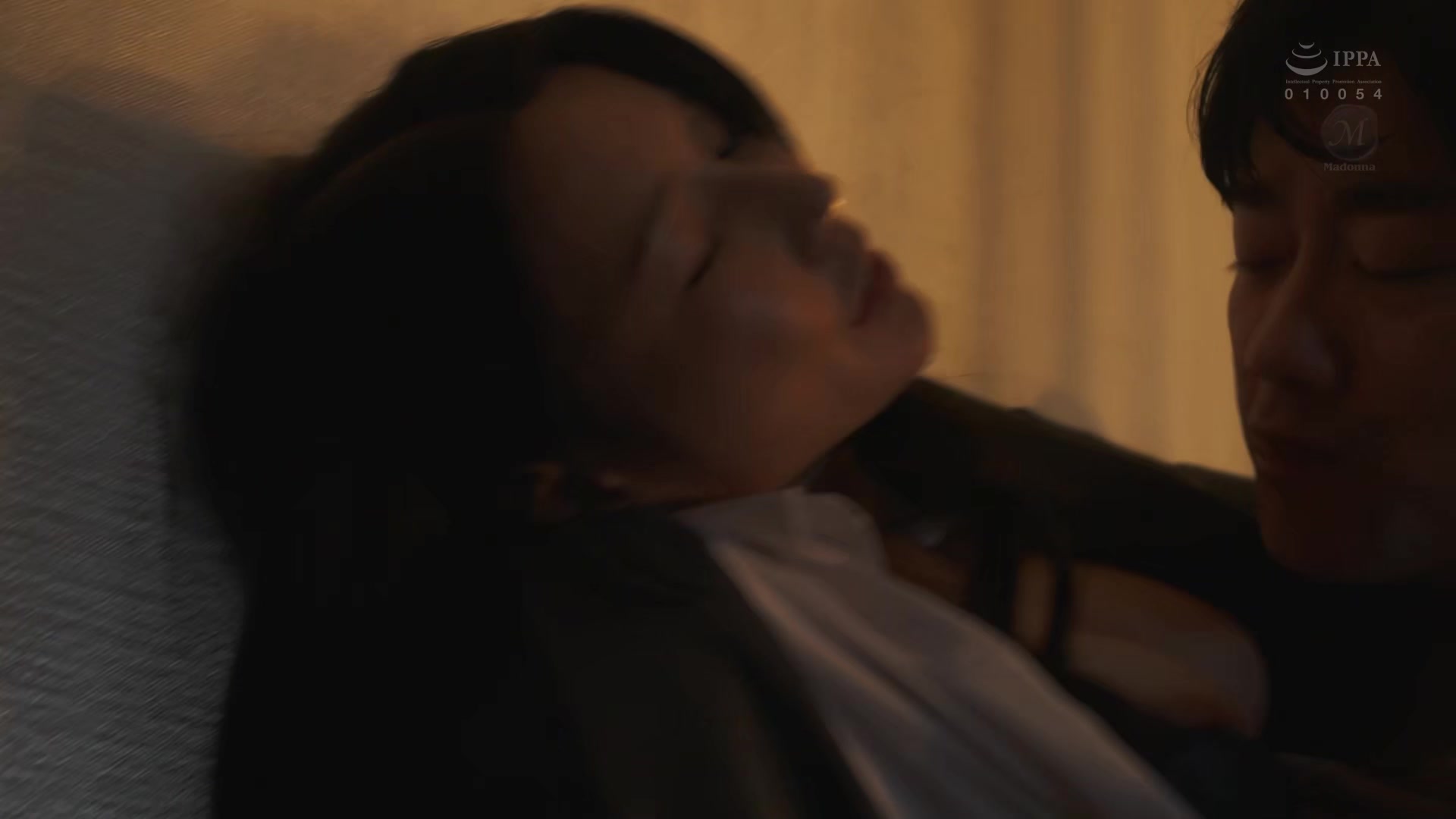 [JUR-392] 女上司、歪んだ刺激と躾に溺れる、SM不倫性交。 昼休みはダメな部下に躾けられて…。 【破解】 - 1of5