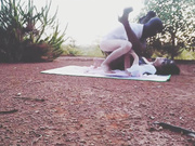 网络红人VV姐大清早穿着黑色蕾丝裤袜高跟和炮友乡下田间的丛林野战108P高清无水印