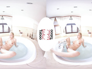 Super sexbomb MILF Nataly taking big bath