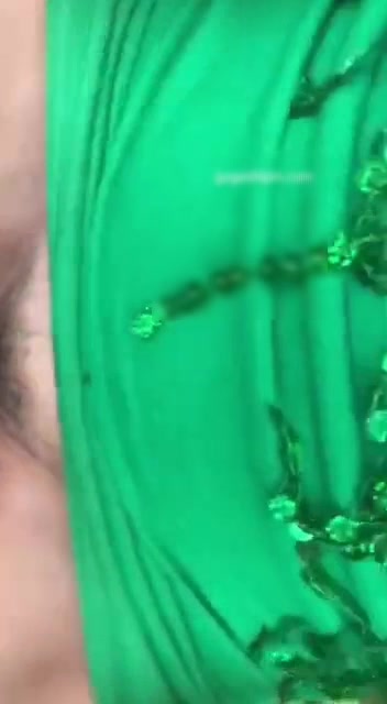 最近泡的良家少妇为了省钱去公园草丛里野战,不停的叫哥哥好大哥哥干死我