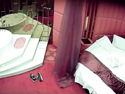 精品小酒店偷拍气质漂亮的短发良家人妻偷偷和单位领导偷情,没想到男的还不好意思,全靠女的主动,毛毛真旺!