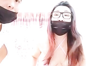 呻吟给力的41岁眼镜御姐型妈妈和长得有点老相的儿子乱伦啪啪这妈妈吃鸡巴的样子太骚了