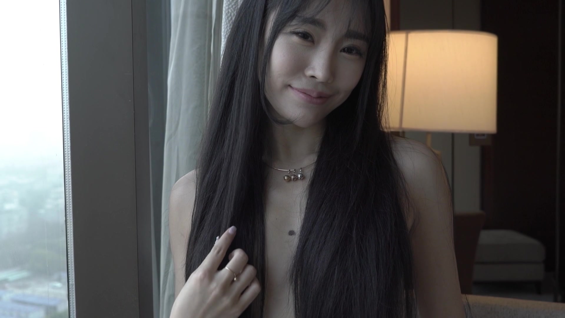 最新流出众筹秀人网空姐模特红人草莓兔兔宾馆大胆诱惑私拍1080P超清