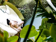 精品小旅馆偷拍短小眼镜小胖女友对他很满意完了还给他香吻