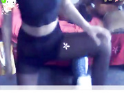 六间房美女主播CryCry露脸处女走私秀4V+生活照1