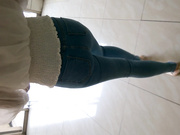 婚纱影楼偷拍大屁股美女化妆师上厕所