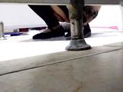 最新流出某美容培训中心女厕偷拍这的妹子不管老嫩喜欢对着镜子臭美