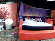 20193月最新出品精品情趣酒店豪华大房大肚腩胖哥和情人偷欢干到嗷嗷叫