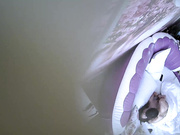 精品小旅馆情趣大圆床偷拍精力旺盛的小伙搞少妇搞完两人用毛巾被擦性器官