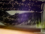 站流出雲上會所高清系列高跟美眉尿的很急像噴泉一樣