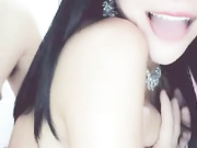 颜值很高的黑丝女神露脸和面具男啪啪，女神的口活让我欲罢不能，就喜欢她给舔鸡巴玩69.风骚的上位呻吟不断