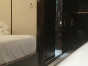 老哥探花约了个苗条花裙妹子TP啪啪 69口交上位骑乘大力猛操呻吟娇喘大声非常诱人