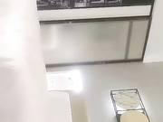 约了个喝完酒有点醉很骚妹子，换上情趣制服口交一直呻吟非常淫骚