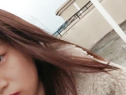 潮州户外嫖妓达人小哥搭讪个很嫩的站街妹上楼顶冒着大风啪啪