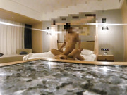 对白淫荡战斗力很猛的富二代酒店爆操学院派骚妹子大劈腿啪啪啪干的嗷嗷淫叫要哭了