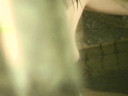 长焦距偷拍露天公共温泉女士间各种年龄段的裸体女人泡温泉白花花的诱人身体美乳肥臀看的真过瘾