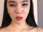 【妖界女神】TS潘霜霜 中分大美妖，性感的大鸡巴撸硬抽插鸭舌男，啊啊啊 jiojio夹我奶头，好舒服，我要用力