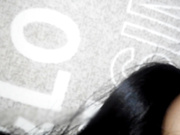 獨家推薦 微信約到的大學生兼職妹子到家裏啪啪 朋友在一旁調侃妹子貌似有點不好意思 國語1080P高清