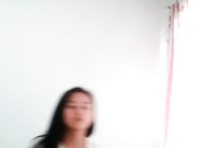 穿性感黑丝袜艺术院校露脸长发妹子闺房慢慢脱光衣服展示自信满满的肉体