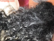 性欲很强的老板娘无套3P之三人行按着她不让她接女儿的电话，强行塞进屁眼里“三明治”完整版下部.