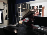 性感妩媚长发飘飘人妖唱个歌也被猛男操菊花