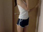 身材不错的美女家中诱惑自拍