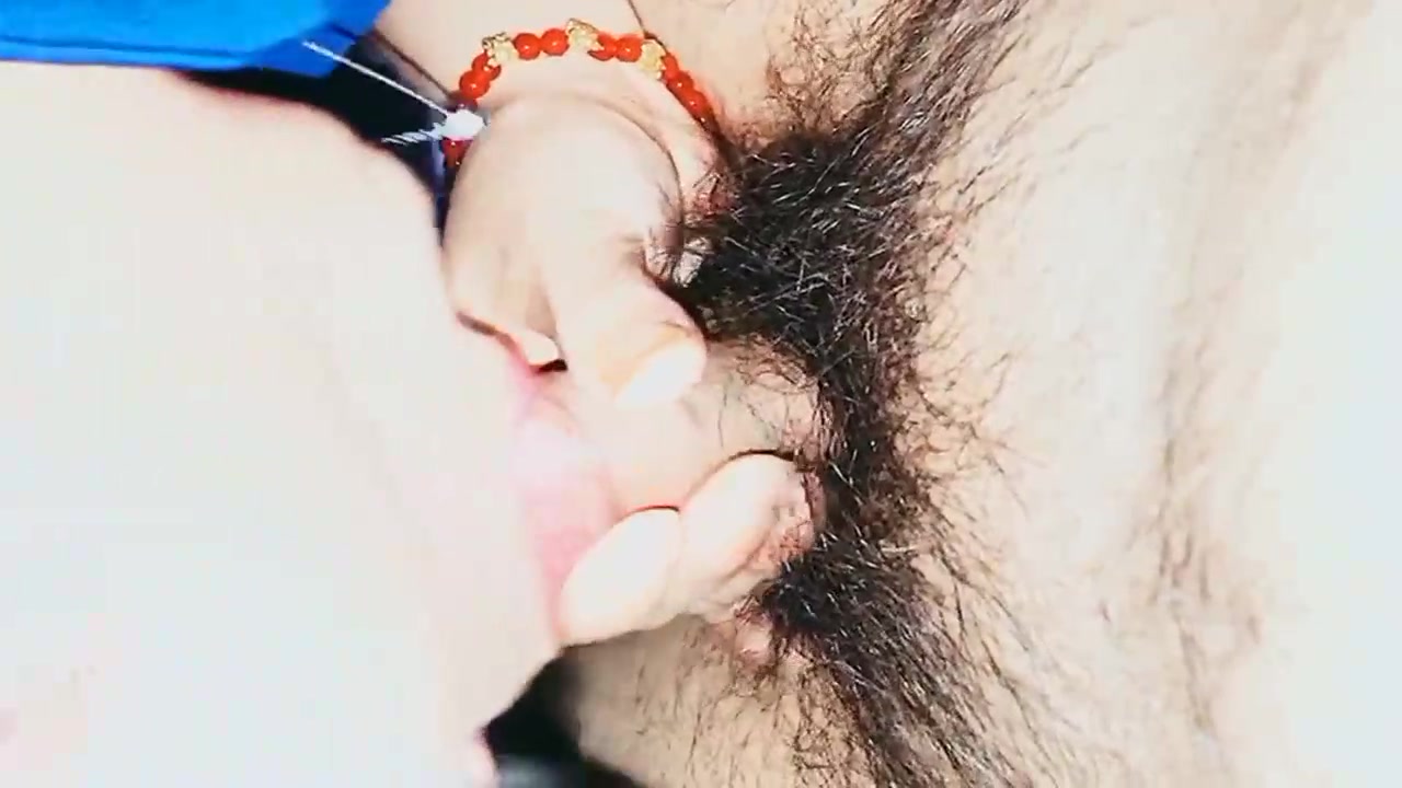 制服女警偷情口活不错裹的真爽干到高潮喷水