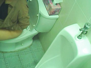 某娱乐场所公共WC系列连拍各种类型年轻美女气质美少妇方便动作诱人有组团来的貌似美女还给男友口了几下