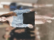 最新国内牛人潜入某购物商城女厕近距离偷拍第2季气质OL套装妹子非常漂亮