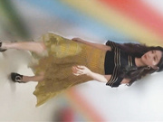 最新国内牛人潜入某购物商城女厕近距离偷拍第2季气质OL套装妹子非常漂亮