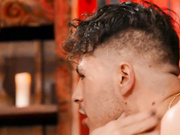 野性人妖吃奶舔屌和小哥玩3P撅起屁股操刺激