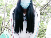 户外给鸡巴找个暖和的窝双飞两姐妹轮流抽插