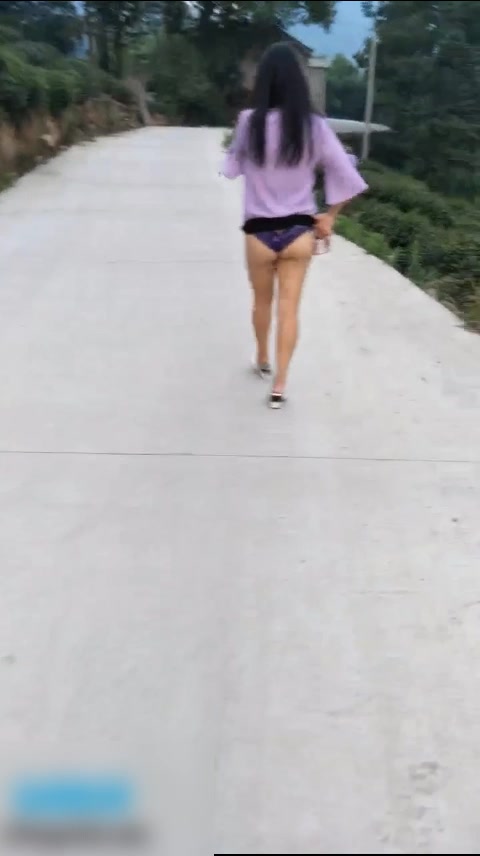 百度云泄密流出视农民工情侣国内四处旅游公共场合玩大胆露出啪啪