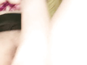 酒窝绝美小姐姐掏出奶子近距离特写揉穴尿尿