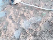 东北乡村猎艳地里干活的大叔们有福了骚逼勾搭