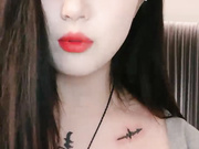 可爱露脸诱惑舞蹈听狼友指挥展示性感骚穴