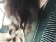 眼镜姐晚上勾搭网约车司机头套红内裤车震