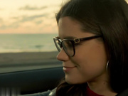 VIXEN little Caprice给她的男人一个性感的惊喜