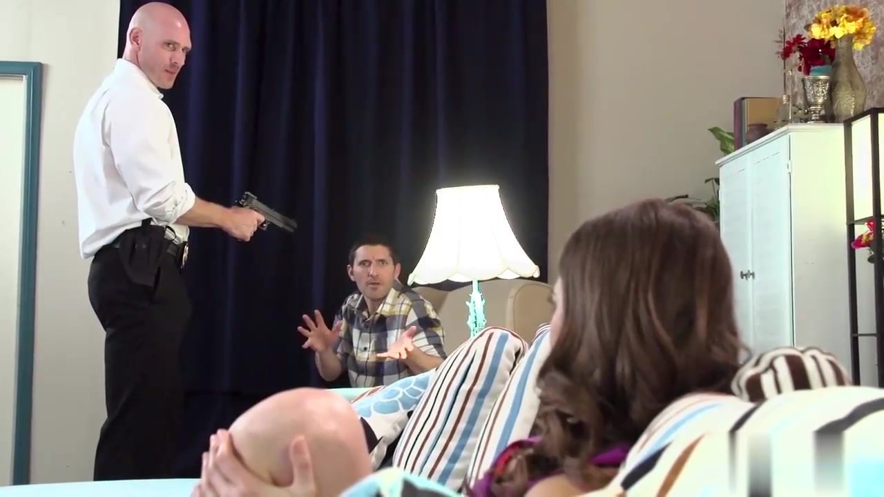 暴力疯狂做爱大鸡巴把白嫩女孩干的声音颤抖